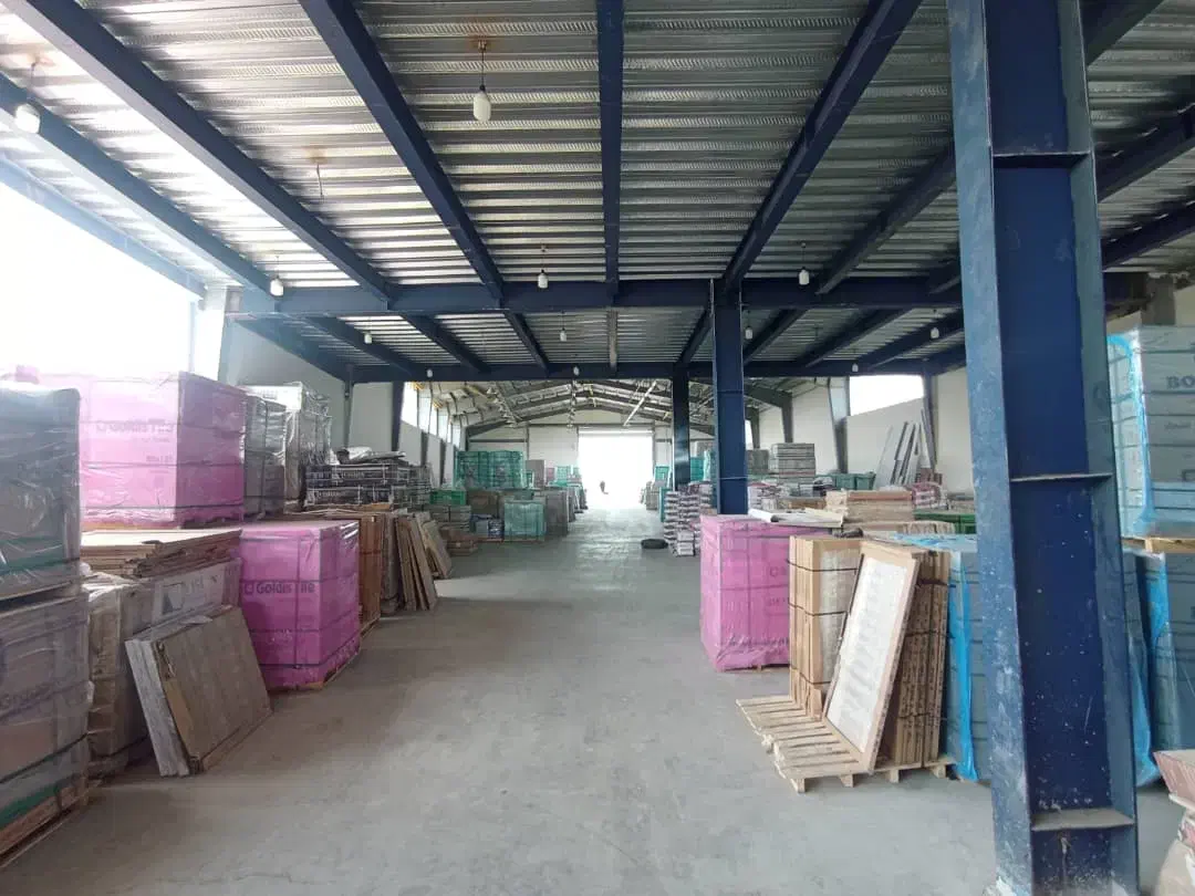 نیروی آقای مجرد کار در انبار شهرستان رامسر|استخدام صنعتی، فنی، مهندسی|دیواندره, |دیوار