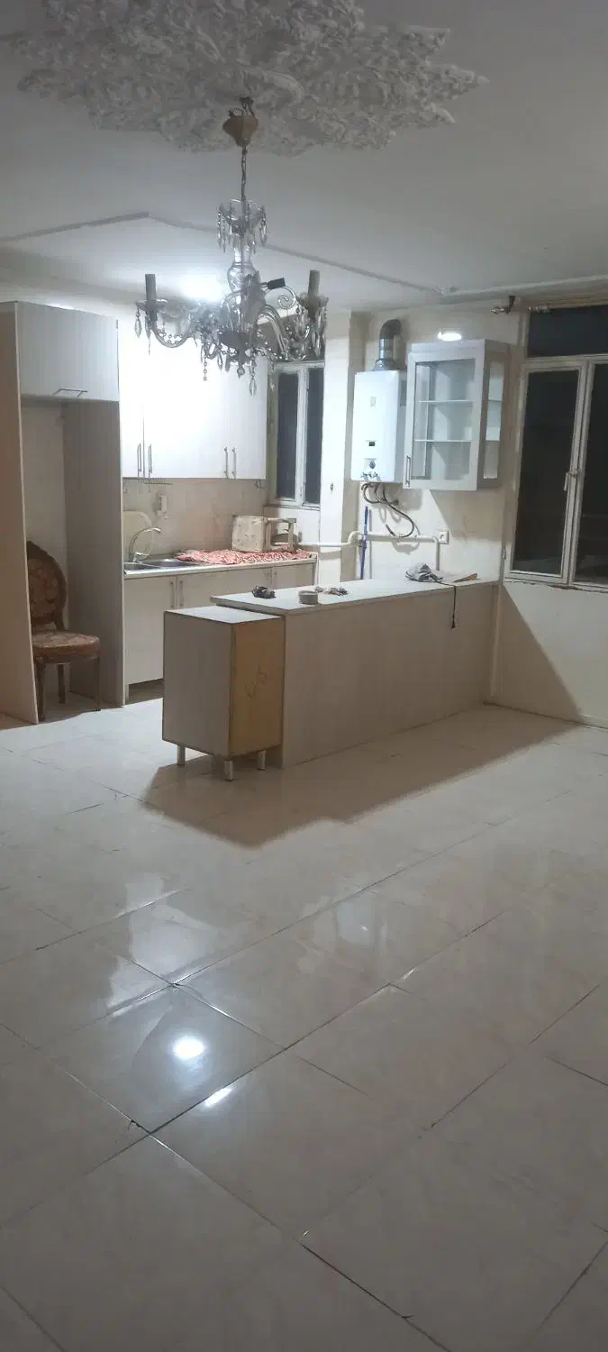 اجاره آپارتمان ۵۸ متری/یک خواب/طبقه۲/دانشگاه شمالی|اجارهٔ آپارتمان|تهران, فلسطین (میدان انقلاب)|دیوار