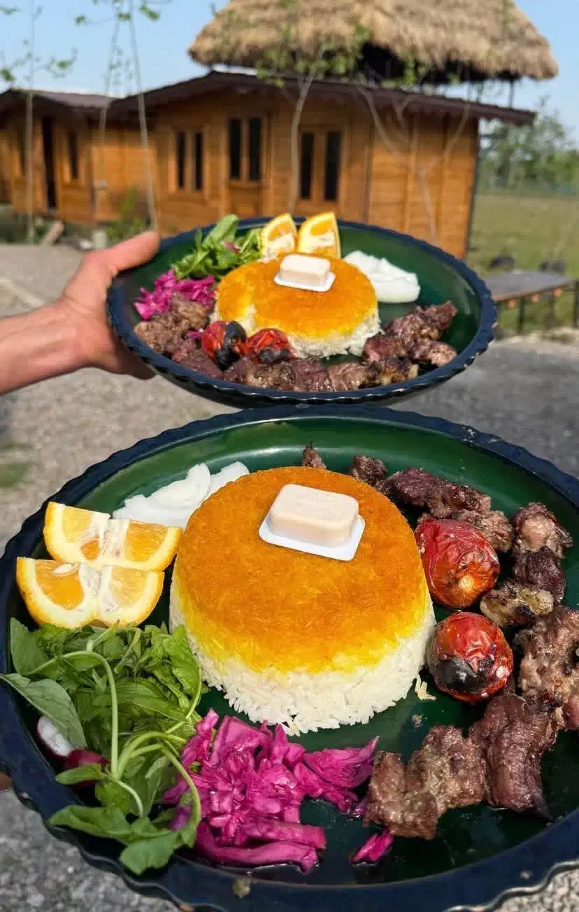 نیروی کار در رستوران خان سرا|استخدام خدمات فروشگاه و رستوران|آستانه اشرفیه, |دیوار