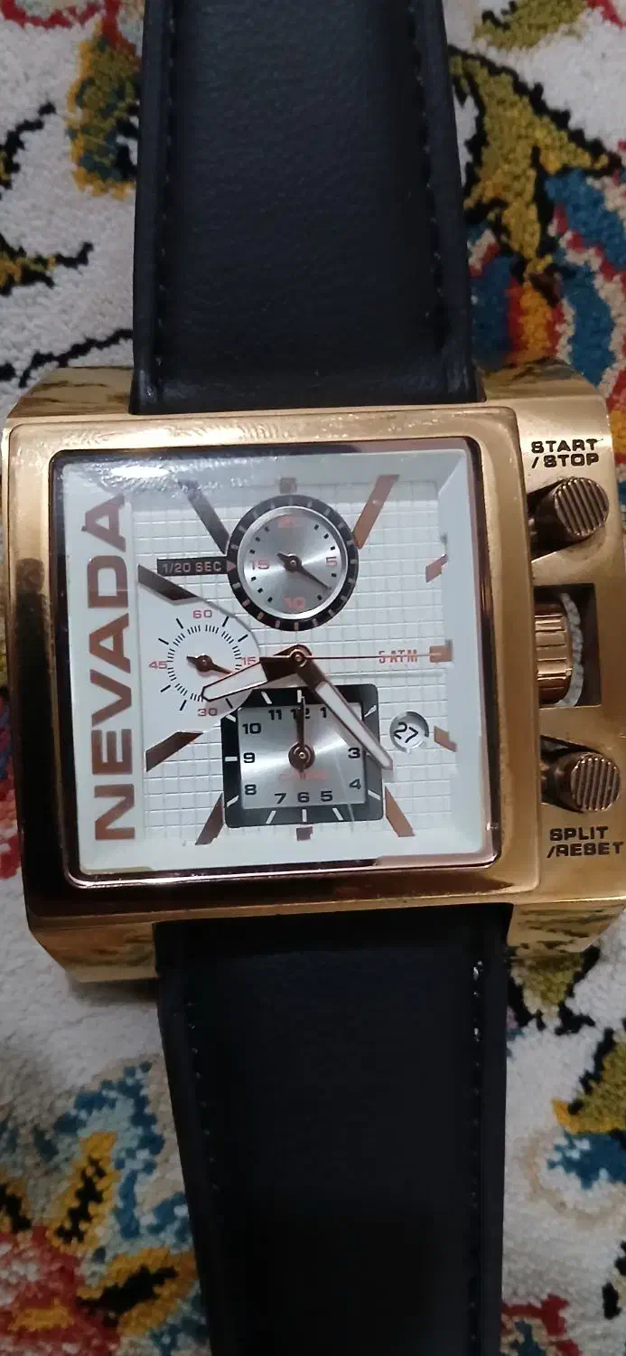 ساعت مچی|ساعت|رباط‌کریم, رباط‌کریم|دیوار