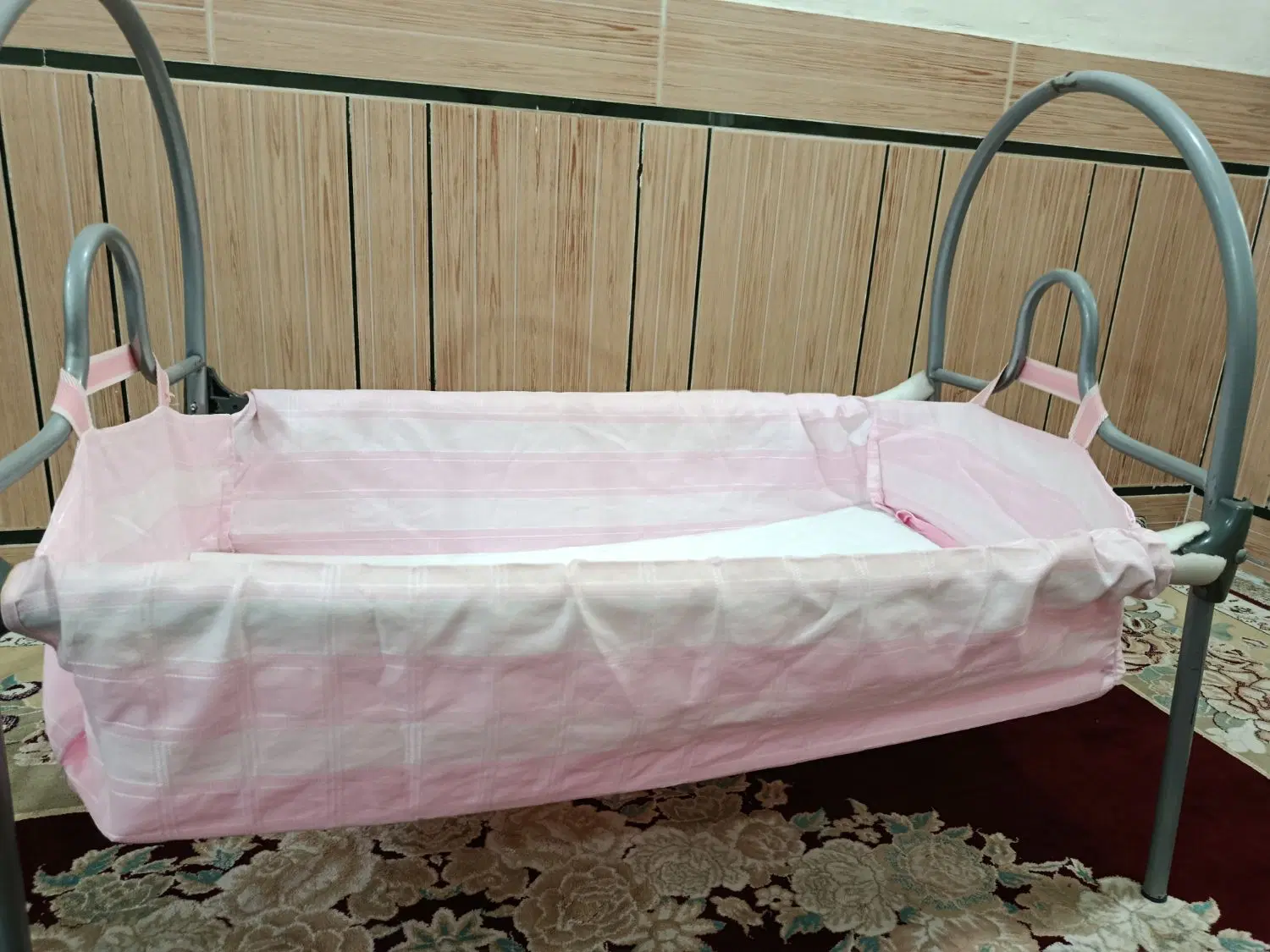 گهواره|اسباب و اثاث بچه|اندیمشک, |دیوار