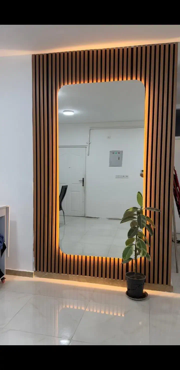 آیینه|آینه|رامهرمز, |دیوار