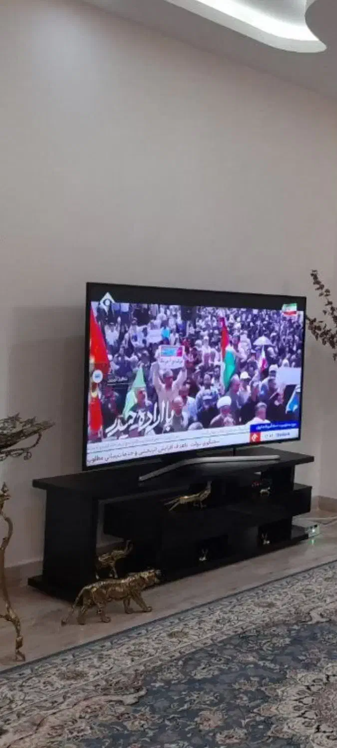 میزتلویزیون هایگلاس ترک درحدکاملانو|میز تلویزیون|رشت, جهاد|دیوار