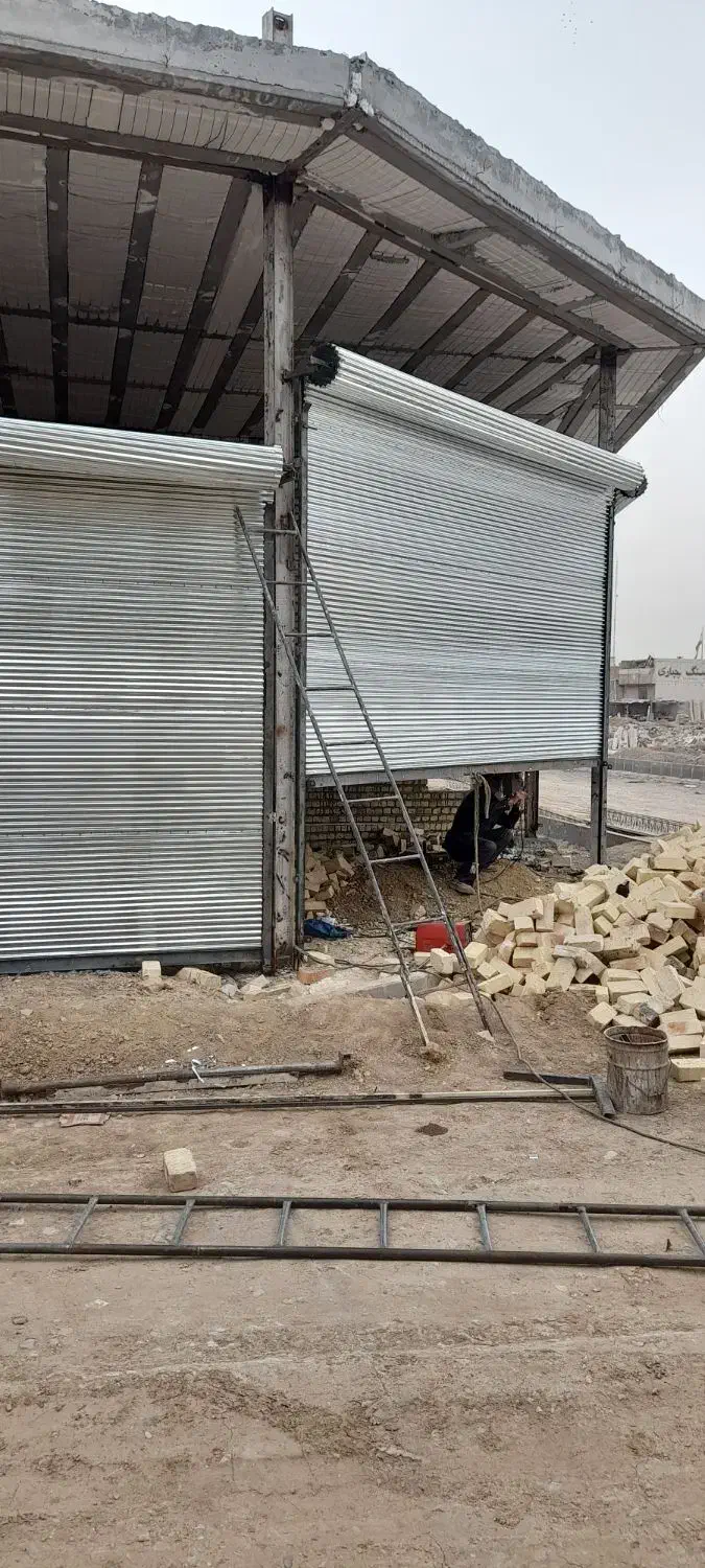 کرکره ورقی دستی سنتی گالوانیزه قدیمی|مصالح و تجهیزات ساختمان|قم, شاه ابراهیم|دیوار