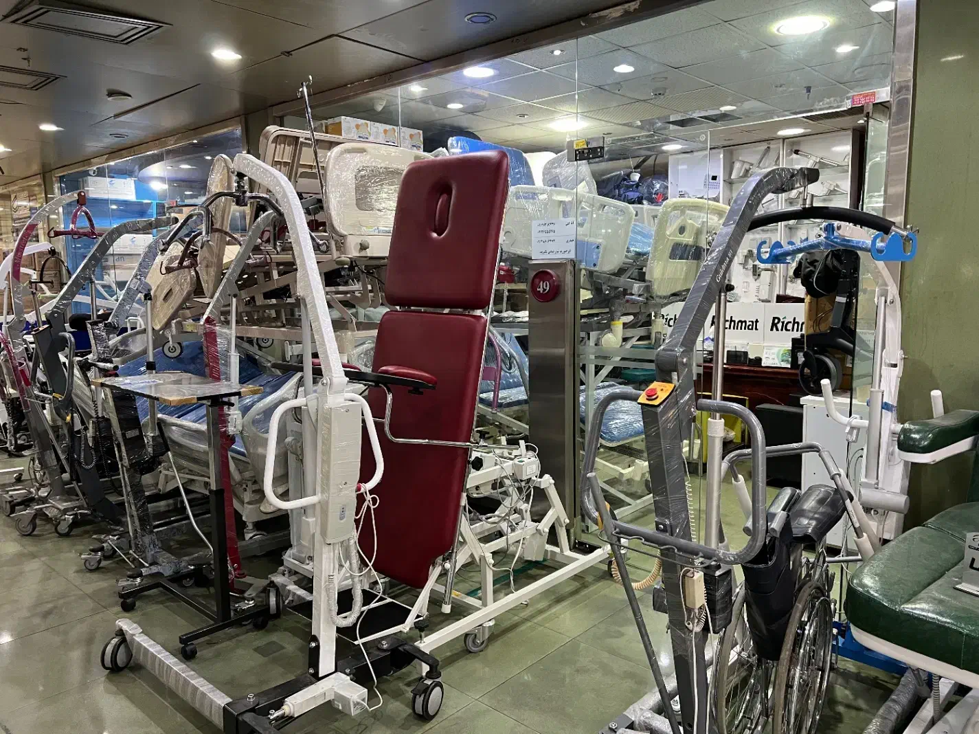 تخت بیمار ،بالابر بیمار، تشک مواج ، تخت وارداتی|پزشکی|تهران, خرمشهر|دیوار