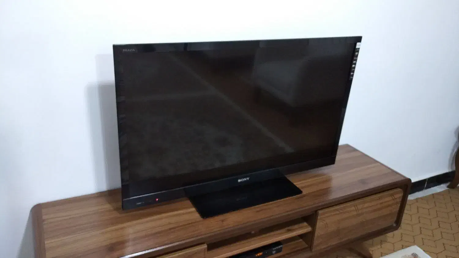 تلفزیون|تلویزیون و پروژکتور|مریوان, |دیوار