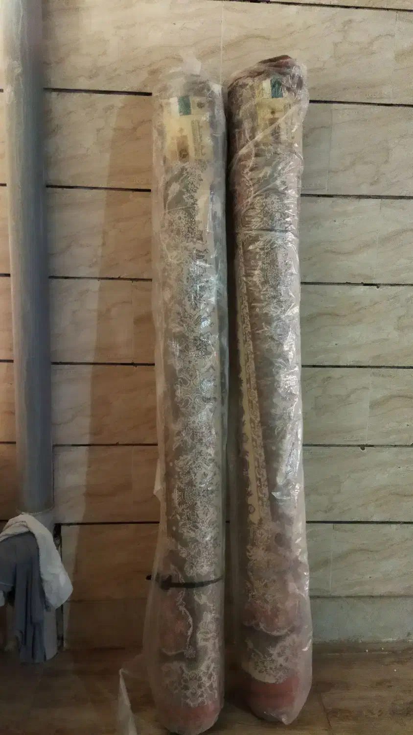 سه عدد قالی شش متری محتشم و نگین پارس|فرش|خرمآباد, |دیوار