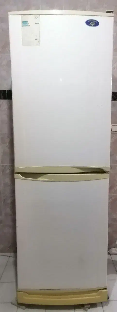 یخچال و فریزر|یخچال و فریزر|بروجرد, |دیوار