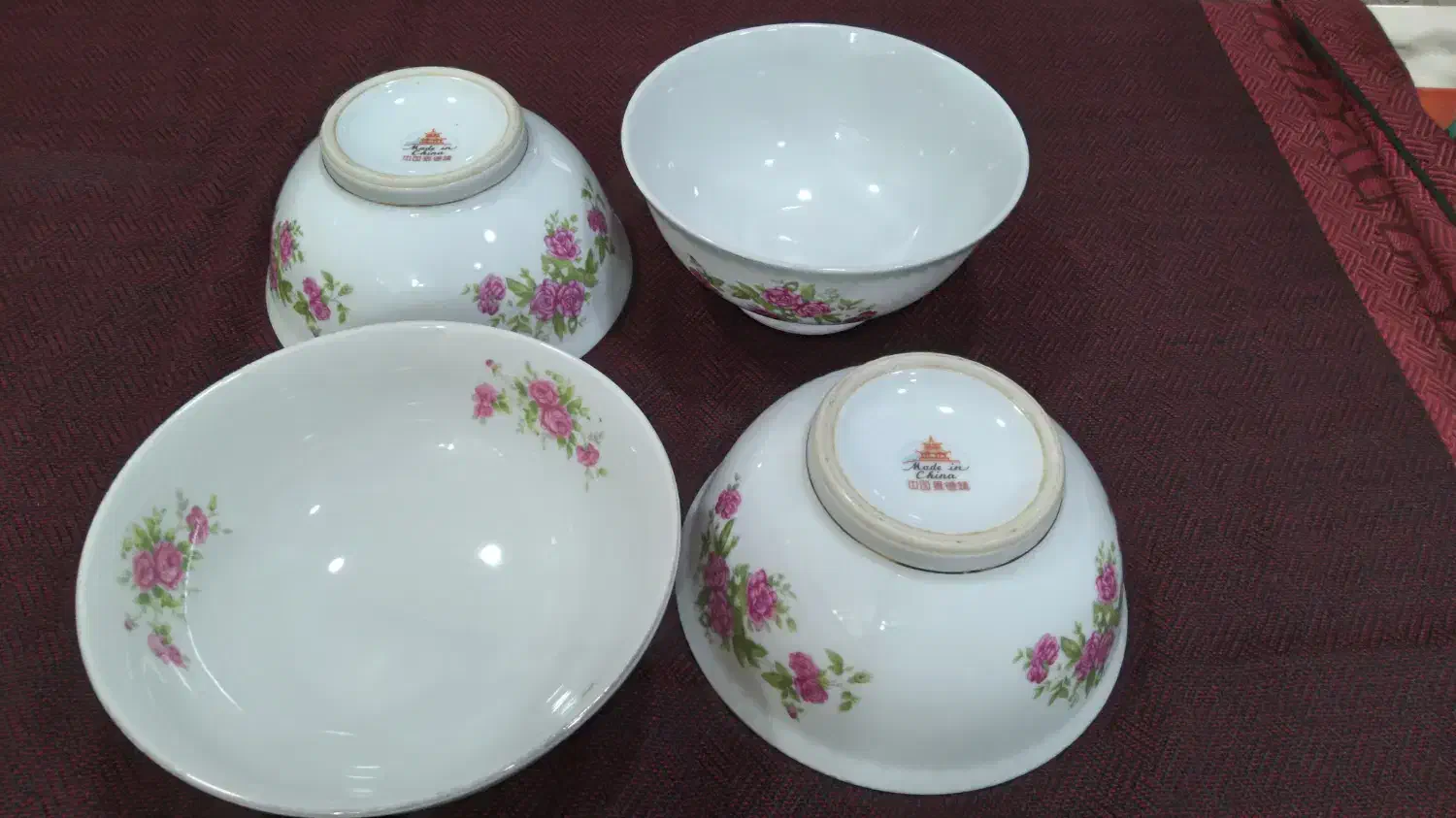 گلسرخی قدیمی ابگوشت خوری|ظروف سرو و پذیرایی|رشت, لاکانی|دیوار