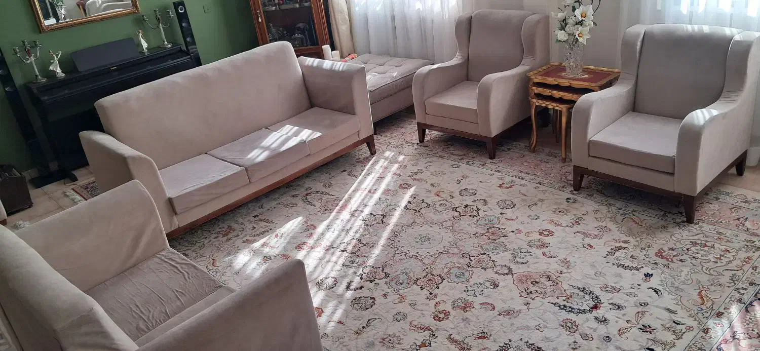 مبل کرم رنگ|مبلمان خانگی و میز عسلی|تهران, فرمانیه|دیوار