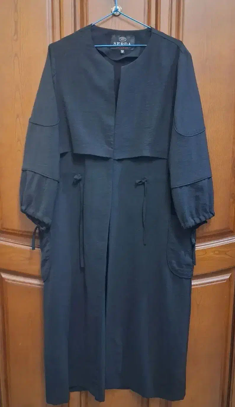 مانتو ها|لباس|کاشان, دشت چال|دیوار