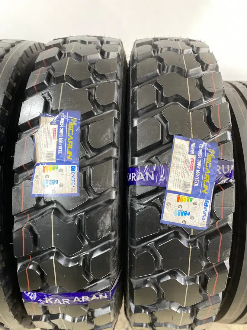 لاستیک کامیون|قطعات یدکی و لوازم جانبی|چهاردانگه (تهران), |دیوار