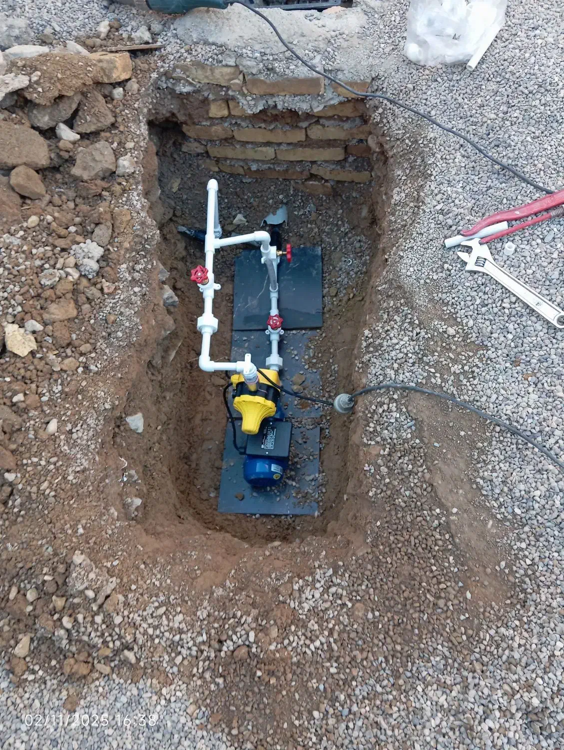 لوله کشی نصب پمپ و منبع ذخیره نشت یابی با دستگاه|خدمات پیشه و مهارت|تهران, جنت‌آباد مرکزی|دیوار