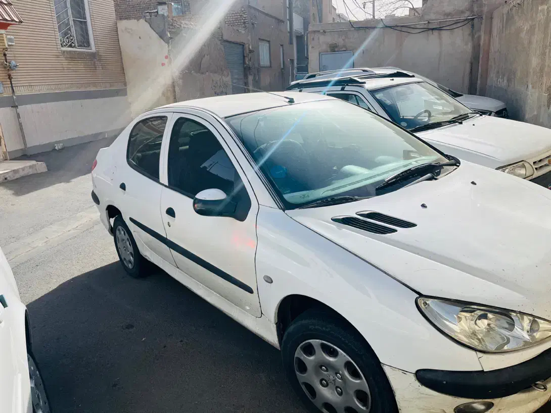 پژو ۲۰۶ اس دی|خودرو سواری و وانت|قم, کیوانفر|دیوار