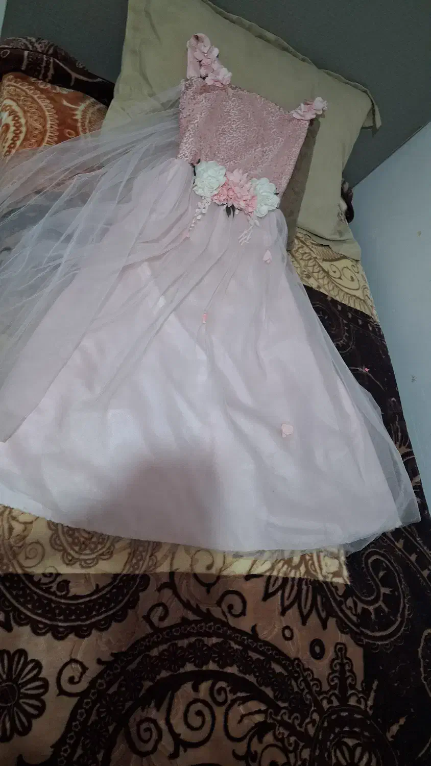 لباس درحد نو خوشویی رفته|لباس|مرودشت, ثبت احوال|دیوار