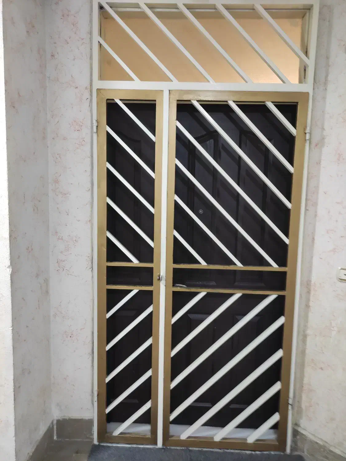 درب اهنی (محافظ درب)|مصالح و تجهیزات ساختمان|شیراز, غدیر شمالی|دیوار