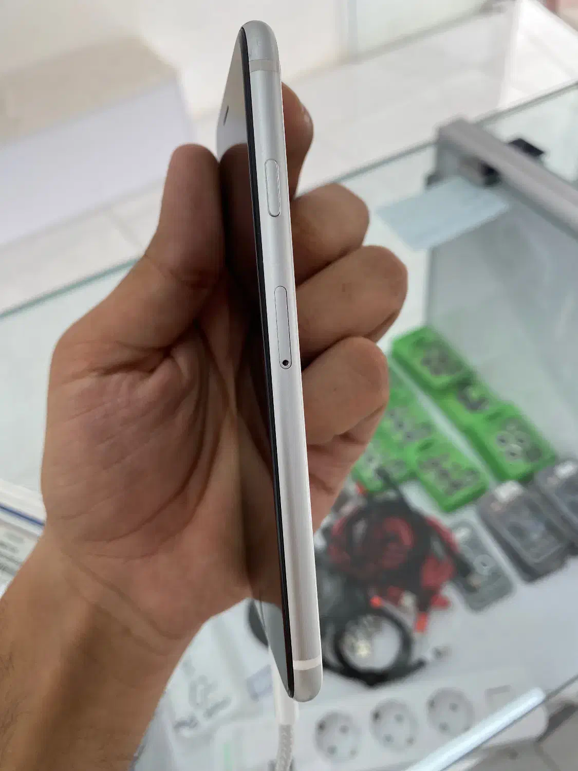 iphone se2020|موبایل|ساری, |دیوار