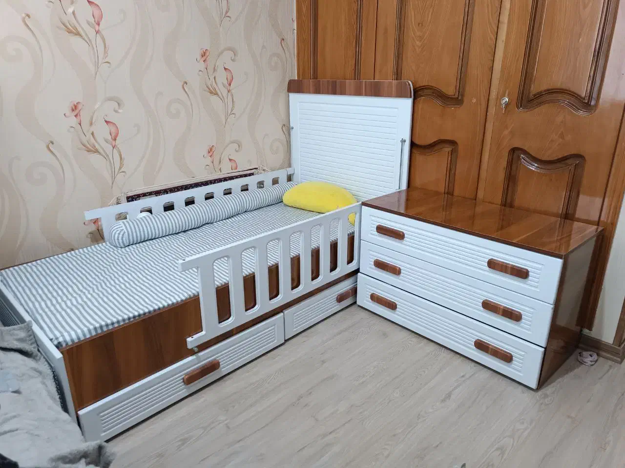 فروش تخت کودک و نوجوان کاملا سالم|تخت و صندلی بچه|اردبیل, |دیوار