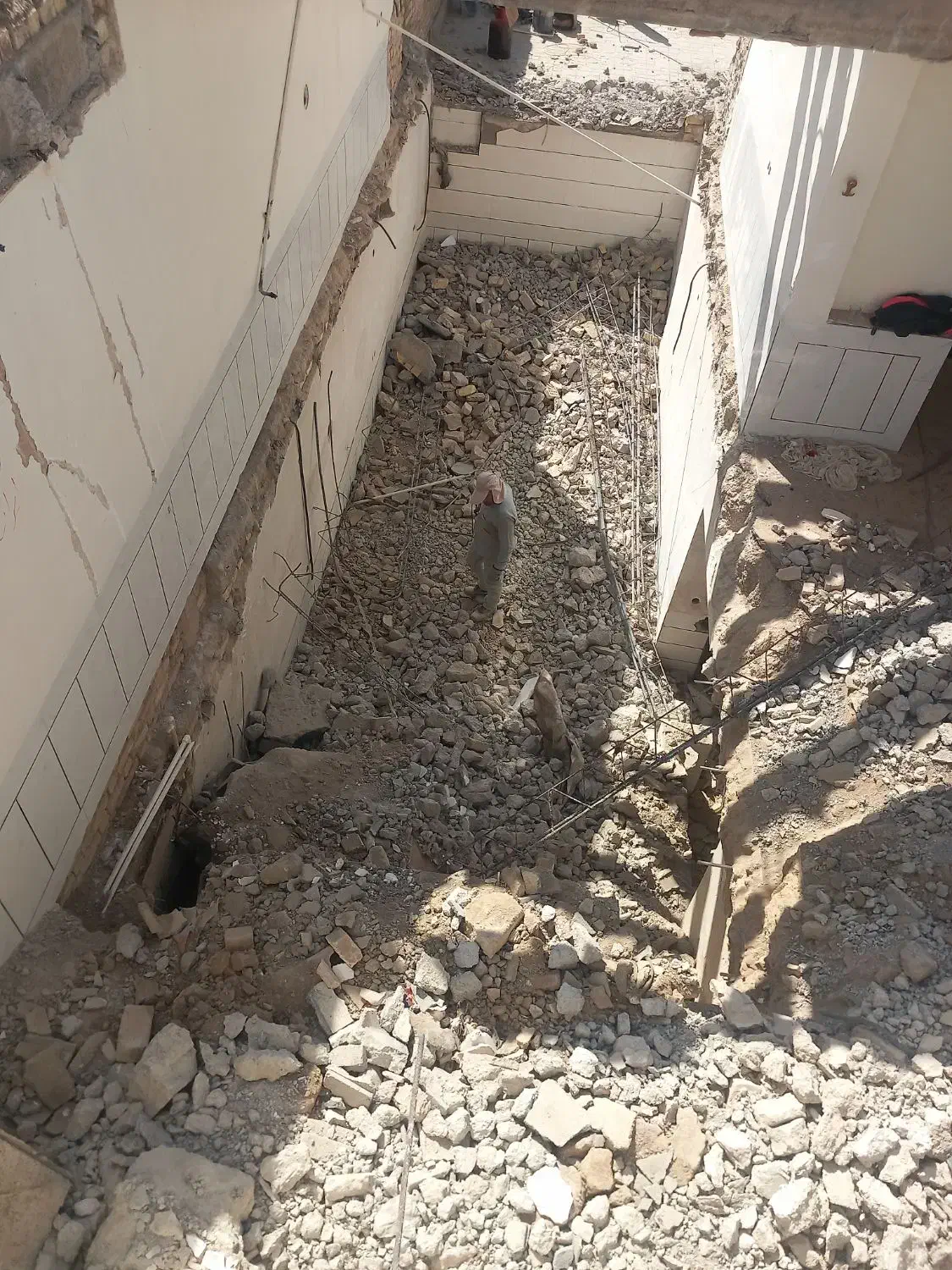 تخریب ساختمان|خدمات پیشه و مهارت|نجف‌آباد, حومه نجف آباد|دیوار