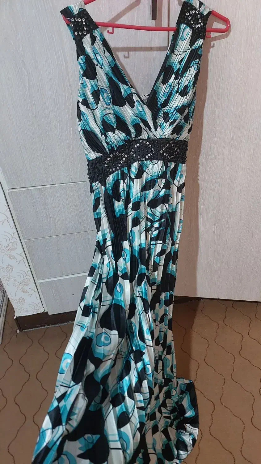 لباس مجلسی|لباس|مسجد سلیمان, |دیوار