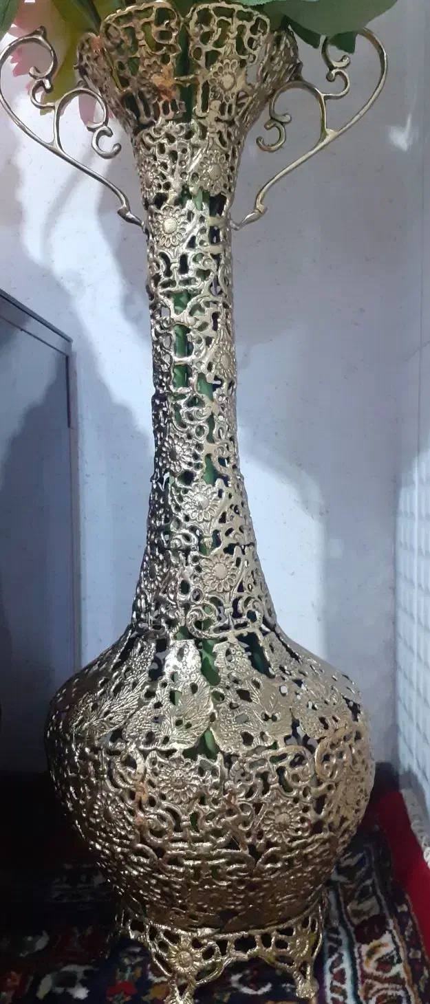 گلدان برنز|صنایع دستی و سایر لوازم تزئینی|خوی, |دیوار