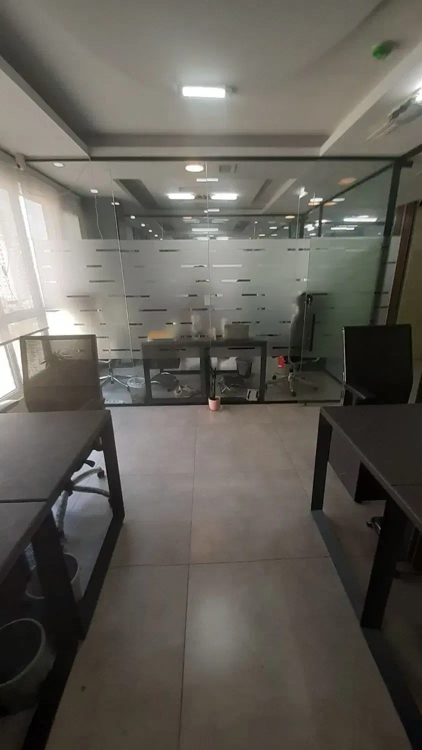 فروش واحد ۷۰ و ۱۰۰ متری اداری ۳/خ دریاچه چیتگر|فروش دفتر کار، اتاق اداری، مطب|تهران, دریاچه شهدای خلیج فارس|دیوار