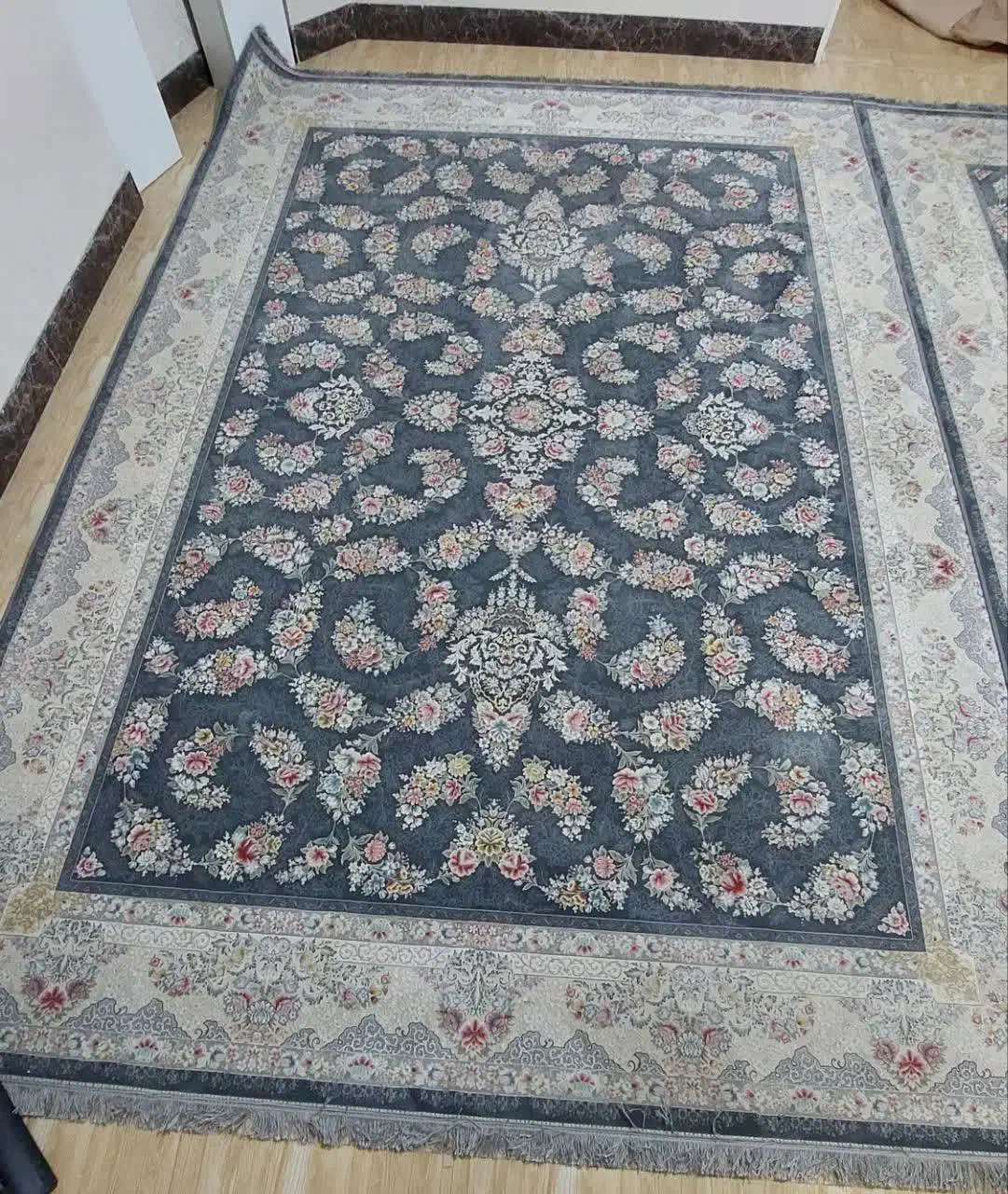 دو عدد فرش ۹ متری|فرش|هشتگرد, شهرک راه آهن|دیوار