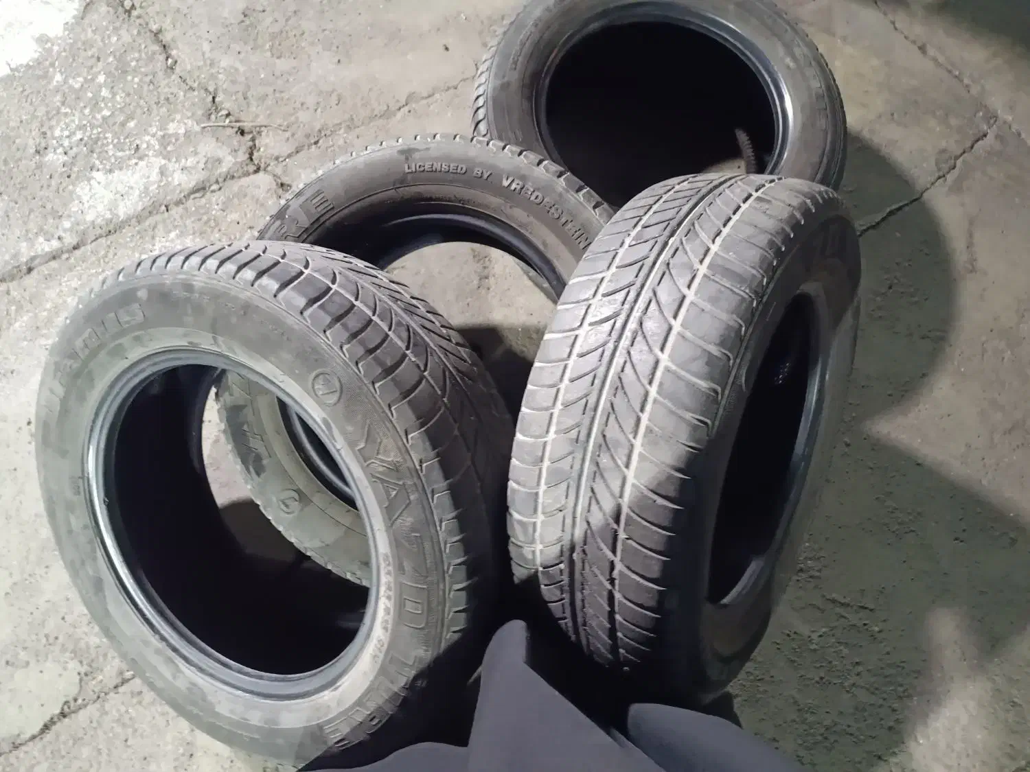 4 حلقه لاستیک یزد تایر (195/65/15)|قطعات یدکی و لوازم جانبی|قم, لبچال|دیوار