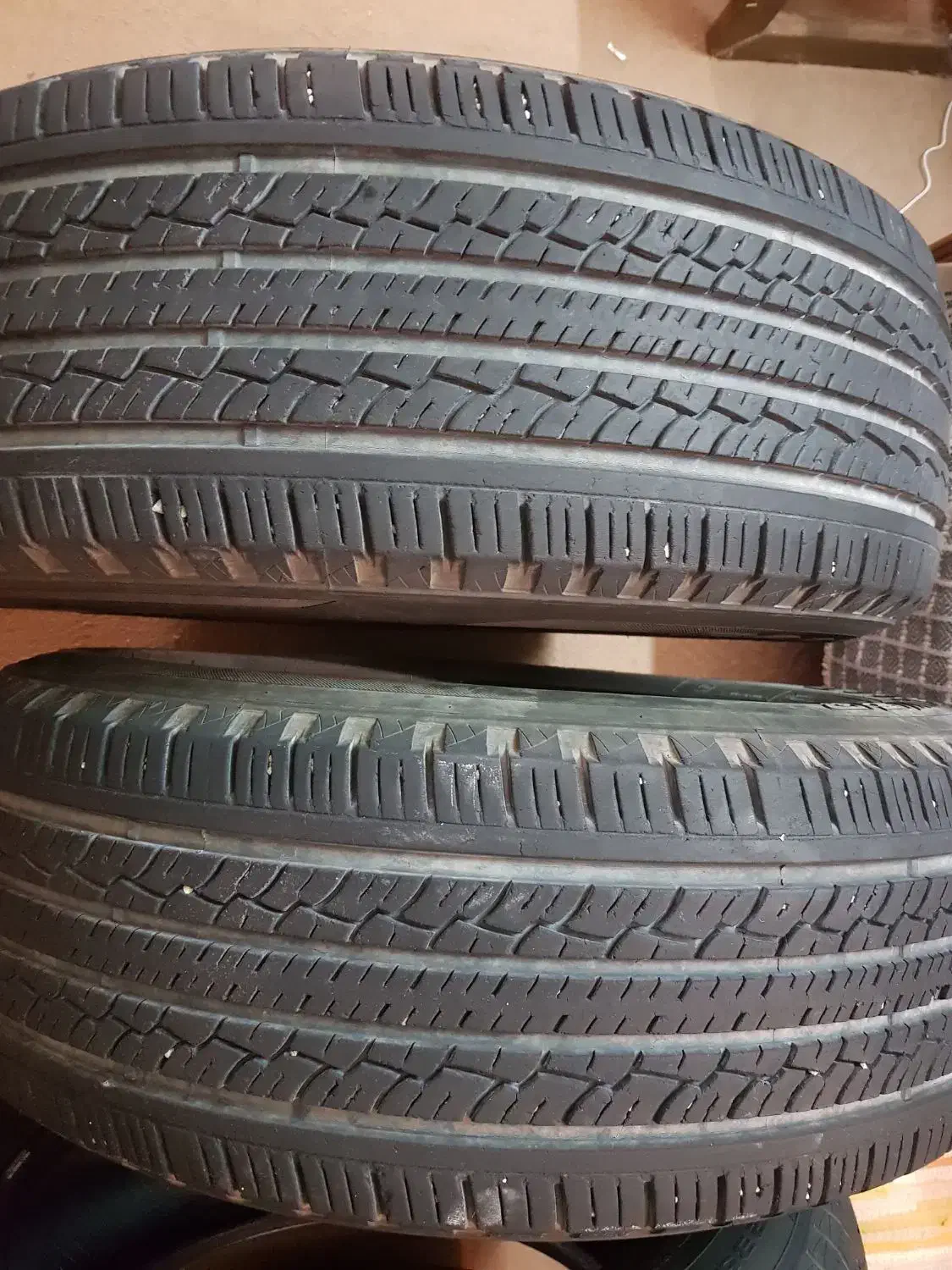 ۴ حقله لاستیک 235-65R17|قطعات یدکی و لوازم جانبی|اصفهان, جلالیه|دیوار