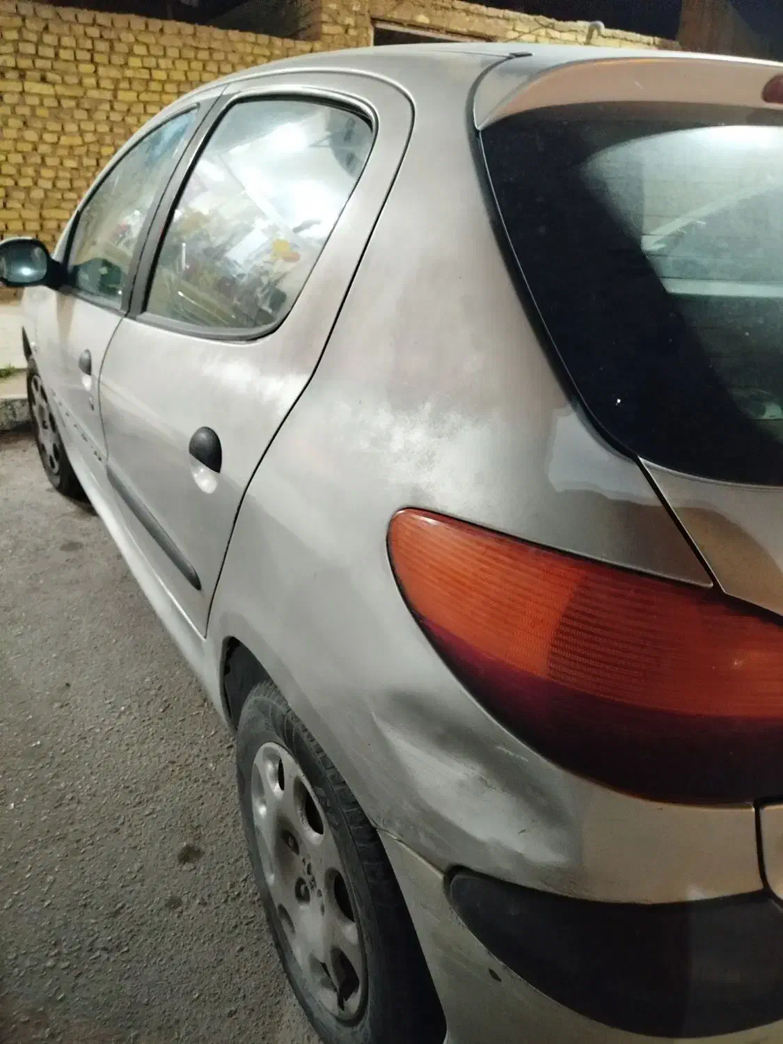 206 مدل 89 آفتاب سوختگی|خودرو سواری و وانت|یزد, |دیوار