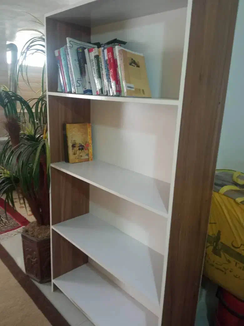 قفسه مناسب فروشگاه یا کتابخانه|کتابخانه، شلف، قفسه‌های دیواری|برخوار, |دیوار