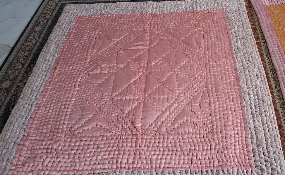 لحاف کرسی|رختخواب، بالش، پتو|سمیرم, |دیوار