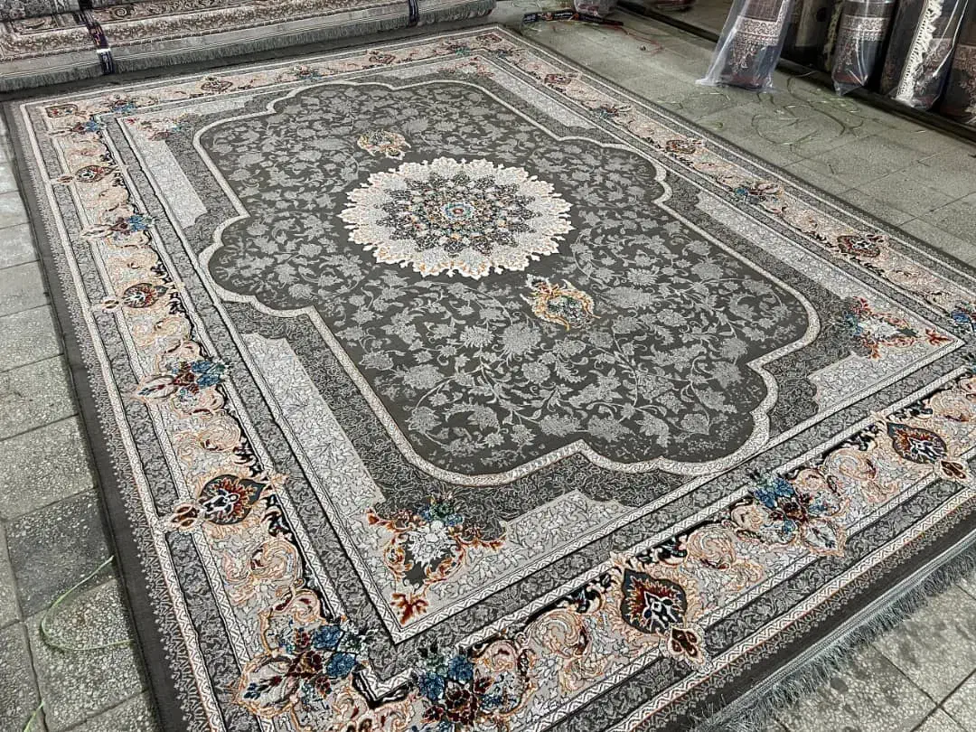 فرش ۵۰۰و۷۰۰شانه کاشان|فرش|سیاهکل, |دیوار