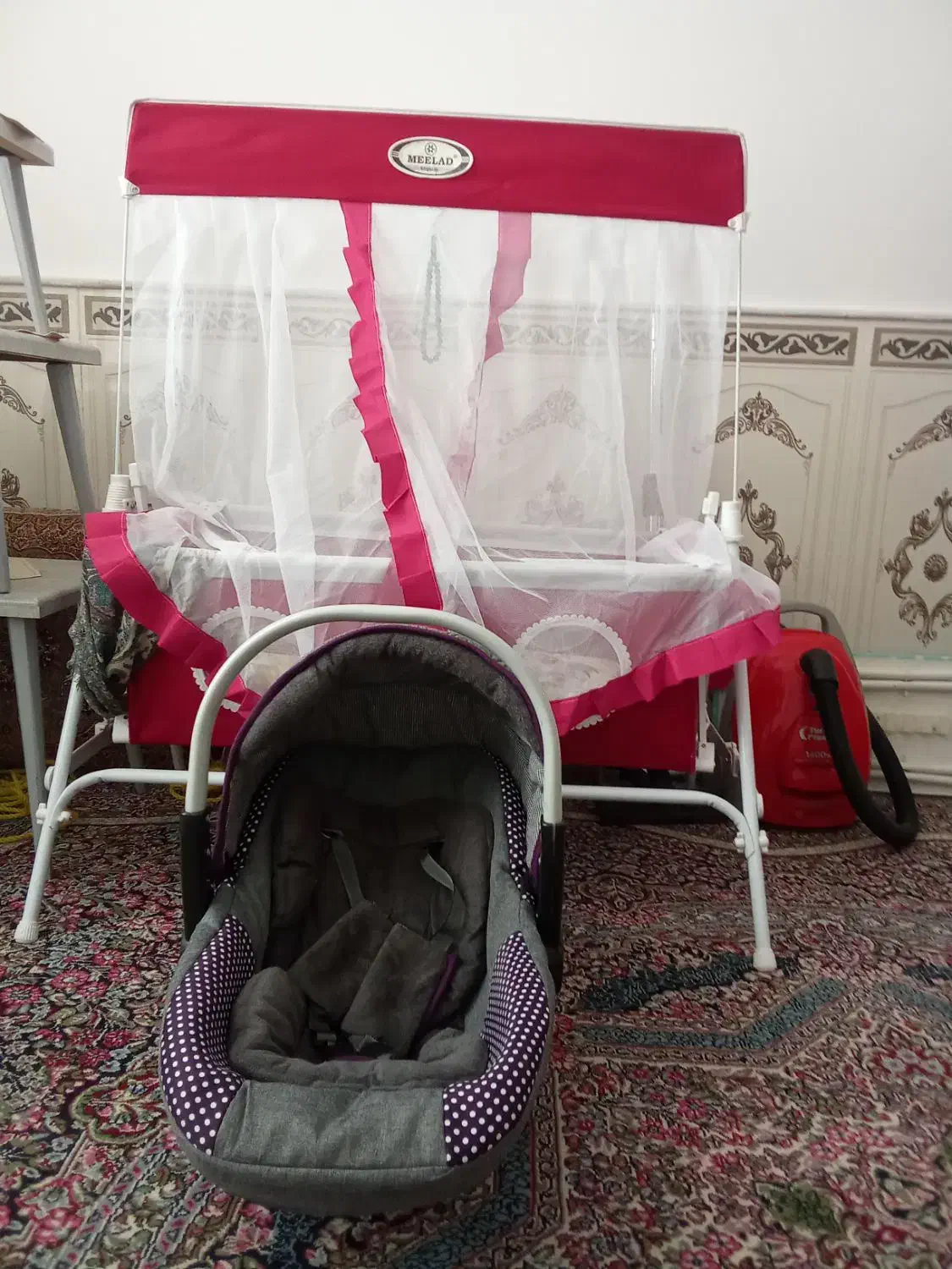 درحدنو|تخت و صندلی بچه|رفسنجان, |دیوار