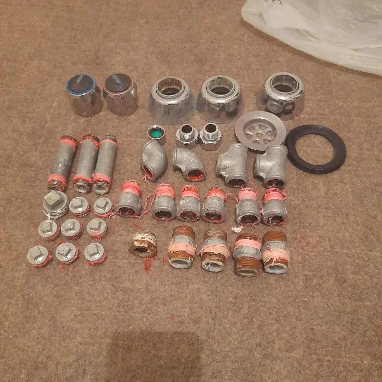 اتصالات لوله کشی|مصالح و تجهیزات ساختمان|صدرا-فارس, فاز ۱|دیوار