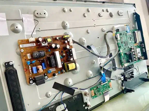 تعمیر تخصصی انواع تلویزیون LED و LCD درمحل شما|خدمات پیشه و مهارت|عباسآباد, |دیوار