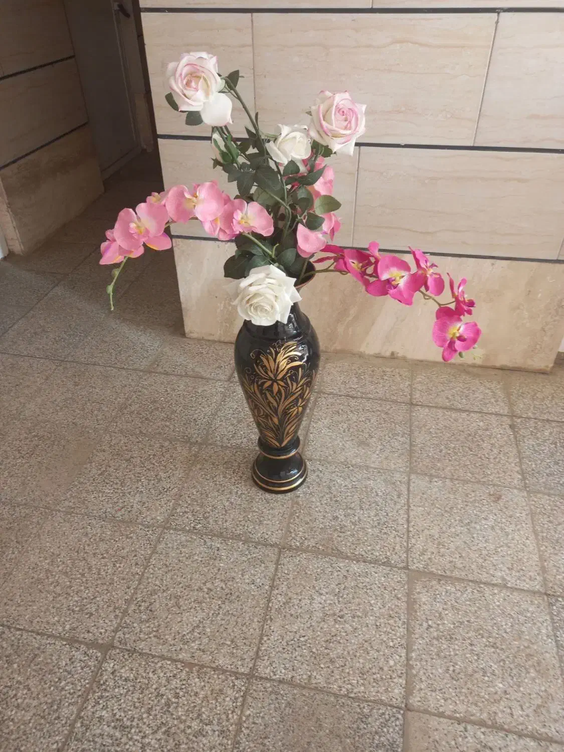 گل و گلدان بزرگ|گل مصنوعی|قزوین, |دیوار