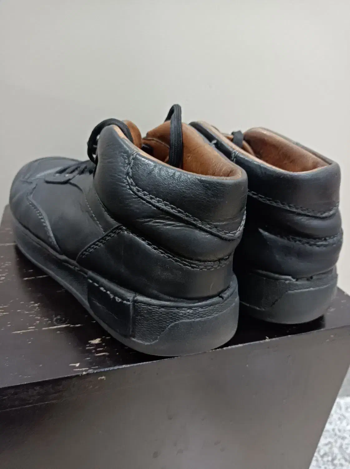 نیم بوت تمام چرم سفارشی سایز ۴۲|کیف، کفش، کمربند|تهران, گلستان (شهرک راه آهن)|دیوار