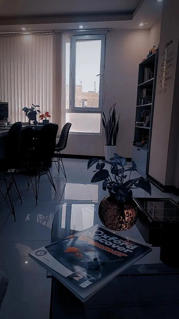 فضای آموزشی ساعتی و ماهانه در محیطی آرام|اجارهٔ کوتاه‌مدت دفتر کار و فضای آموزشی|قزوین, |دیوار