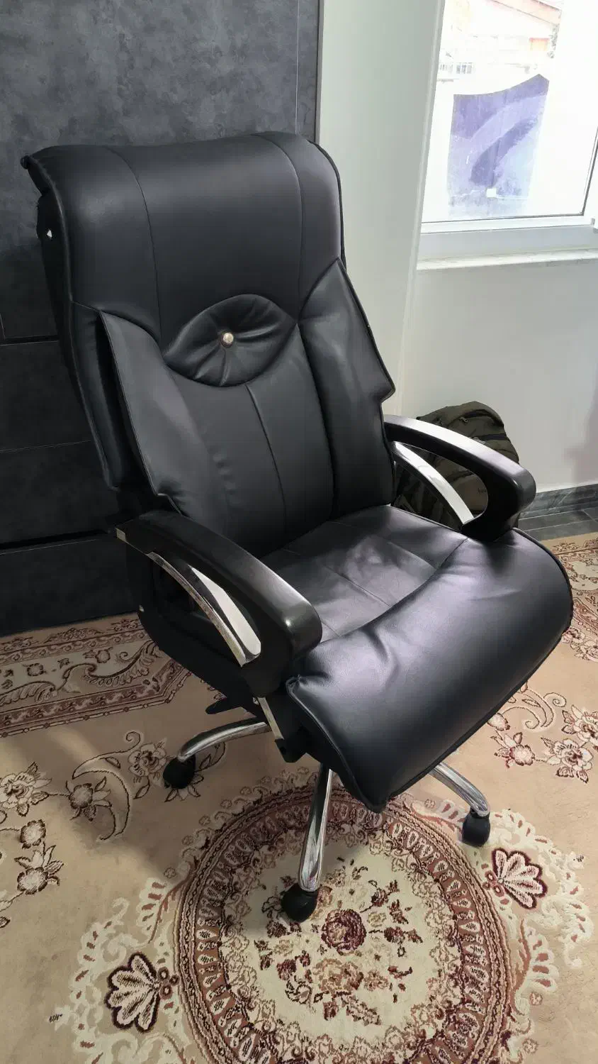 صندلی مدیریتی اداری|مبلمان اداری|نور, |دیوار