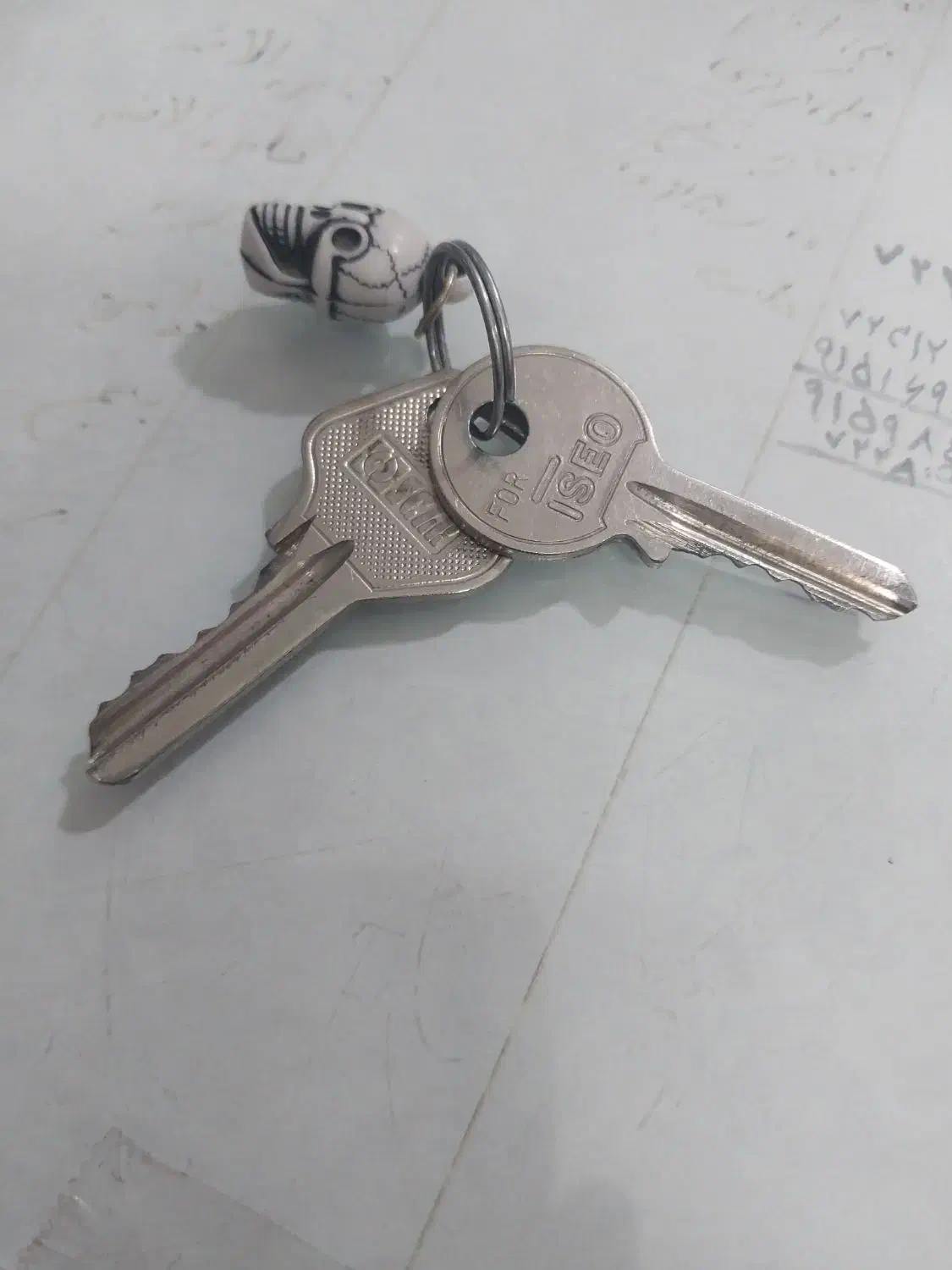 کلید پیدا کردم|اشیا|اسفراین, |دیوار