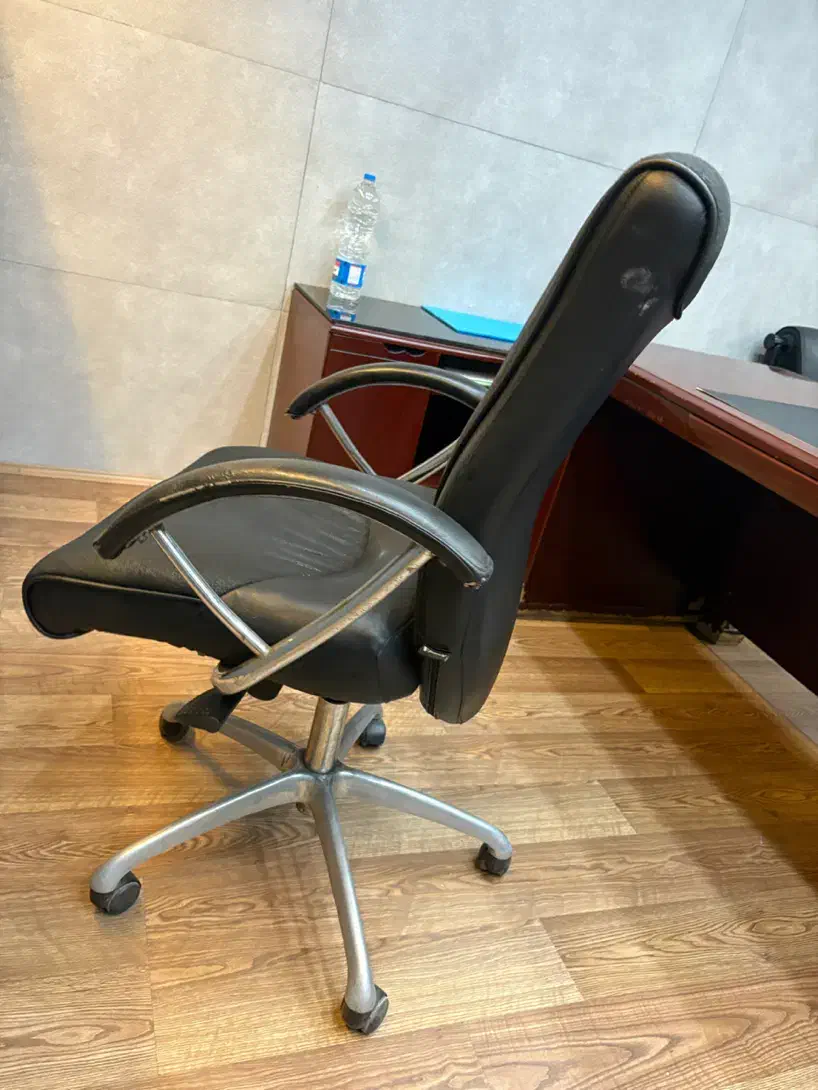 صندلی مدیریت|دفتر کار|رشت, دیلمان|دیوار