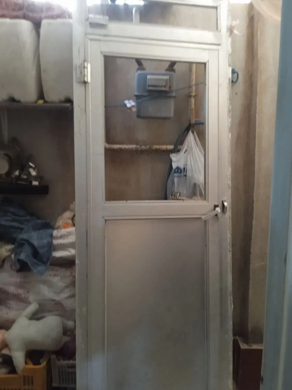 در دستشویی حمام آلمینیومی|مصالح و تجهیزات ساختمان|اقبالیه, |دیوار