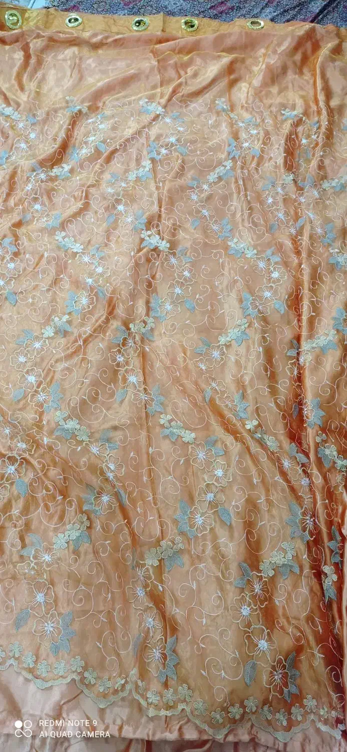 نارنجی گل دار|پرده، رانر، رومیزی|اهواز, کیان اباد|دیوار