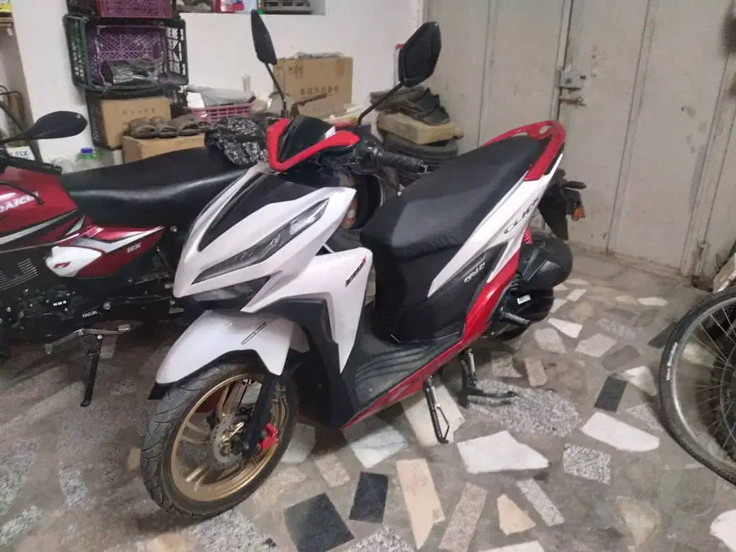 موتور کلیک ۱۷۰ مدل ۱۴۰۳ تمیز در حد نو|موتورسیکلت|جهرم, |دیوار