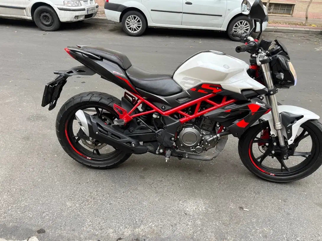 بنلی ۲۵۰ تمیز و سالم بدون خط و خش|موتورسیکلت|تهران, جیحون|دیوار