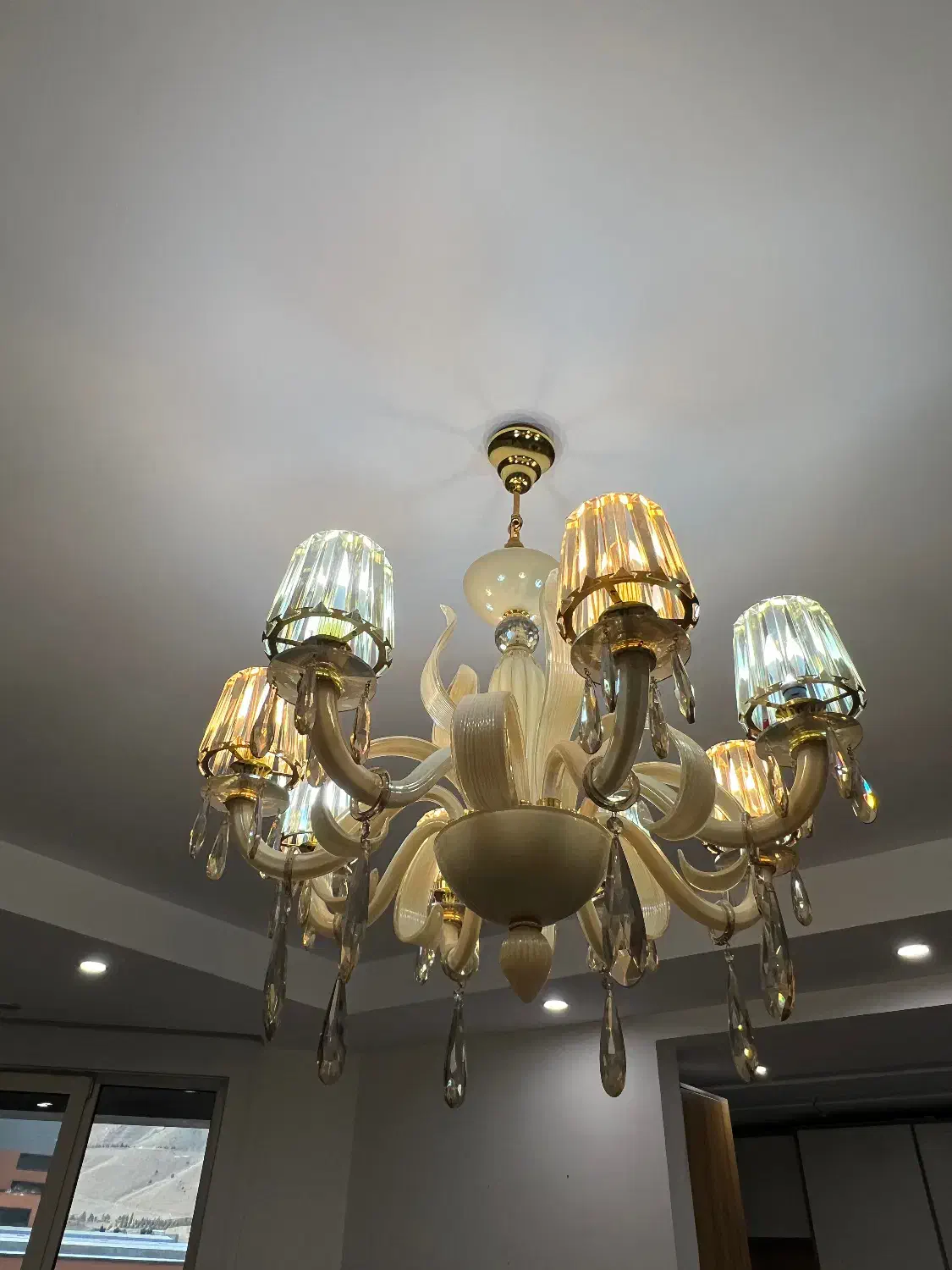 لوستر در حد نو|لوستر و چراغ آویز|تهران, گلستان (شهرک راه آهن)|دیوار