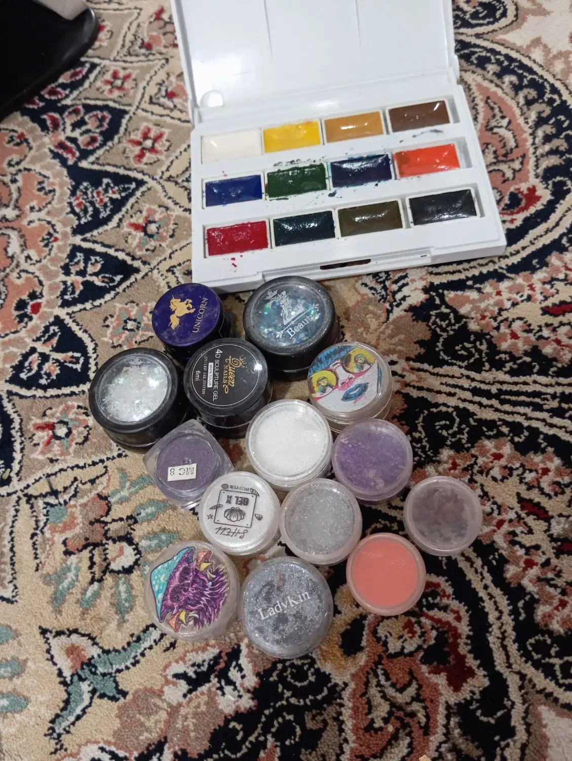 لوازم کاشت ناخن|آرایشی، بهداشتی، درمانی|خوش‌رودپی, |دیوار