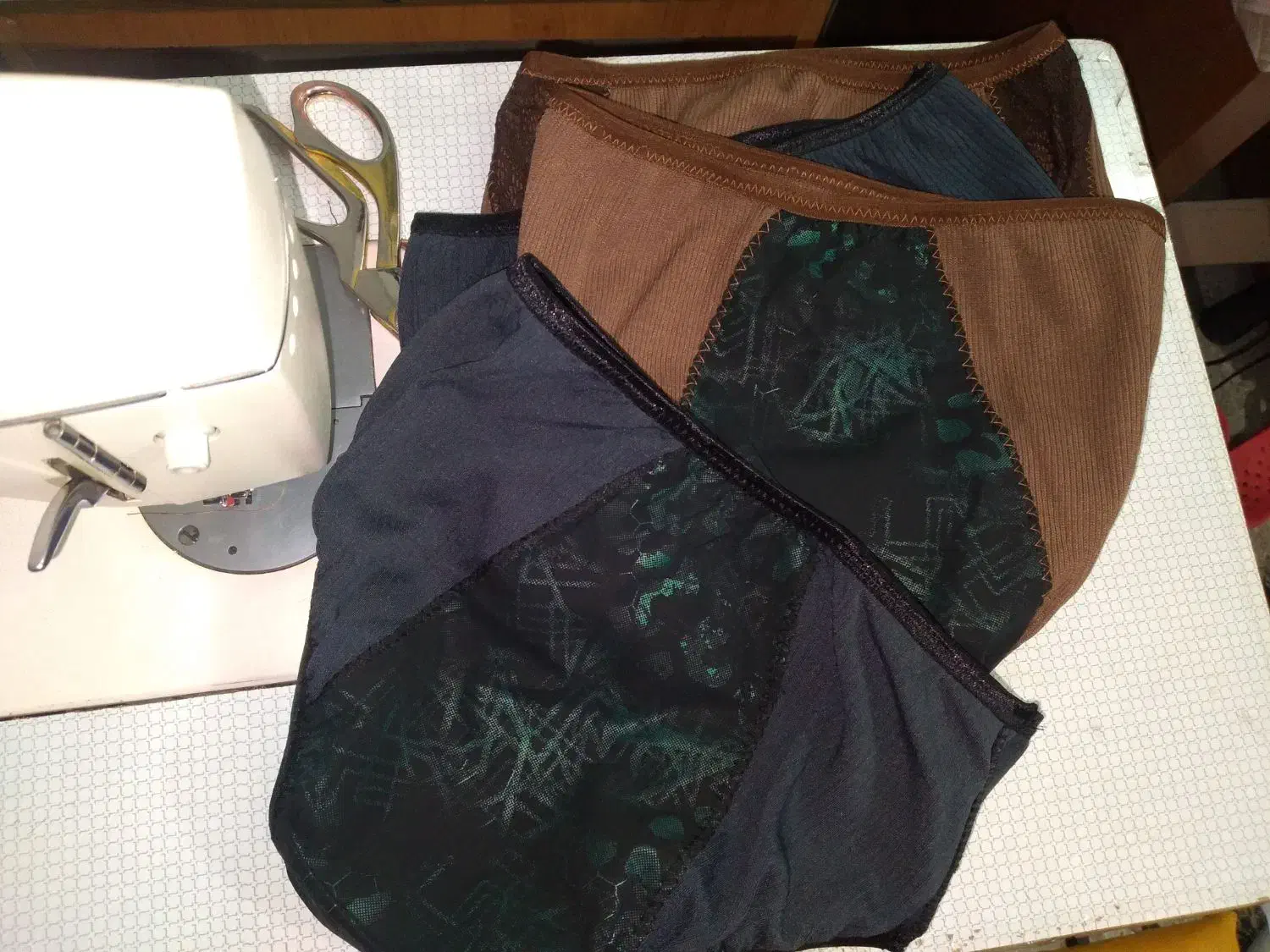 شورت قاعدگی ،دوخت مانتو شلوار ،گن ساعت شنی|لباس|تربتحیدریه, شهدا|دیوار