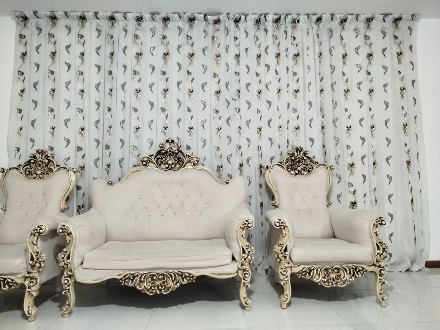 پرده سفید پلیسه ای جنس حریر(شاهد شهر)|پرده، رانر، رومیزی|شاهدشهر, |دیوار